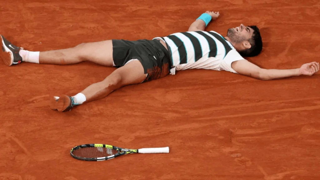 Carlos Alcaraz Raih Gelar di Roland Garros 2025